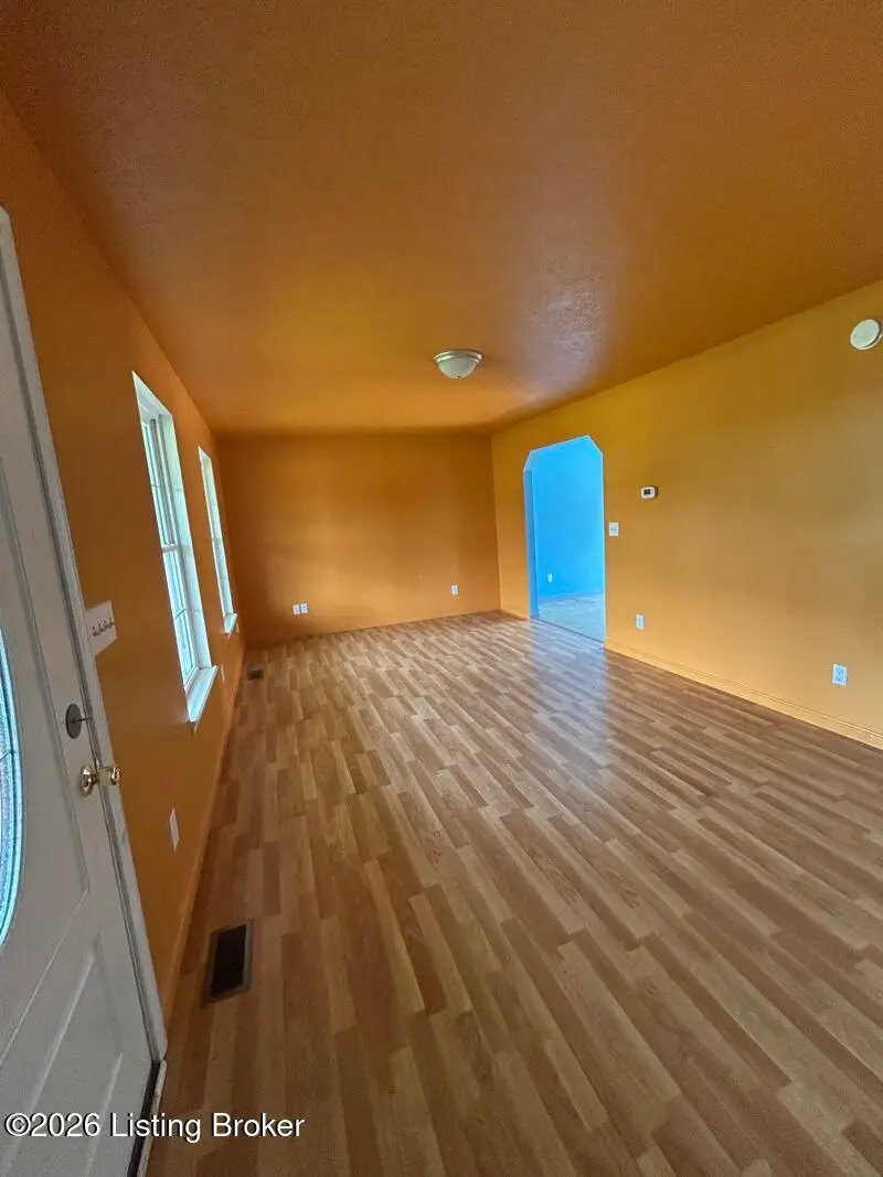 37 Infantry Ct, Vine Grove, KY 40175 - #2
