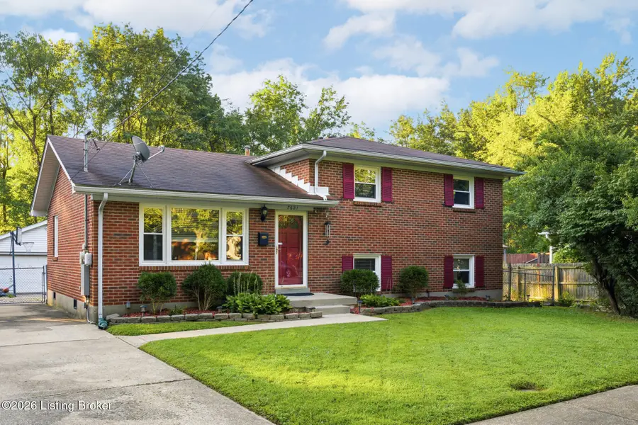 7621 Greenfield Ave, Louisville, KY 40214 - #2
