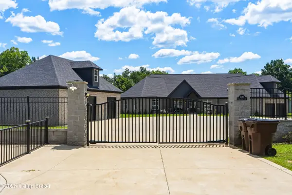 2696 Armstrong Ln, Mt Washington, KY 40047
