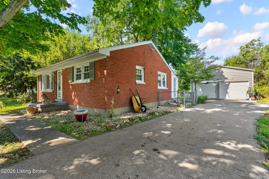7804 Vaughn Mill Rd, Louisville, KY 40228 - #3