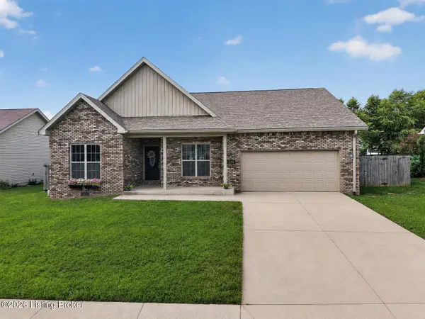 204 Robert East Ct, Vine Grove, KY 40175