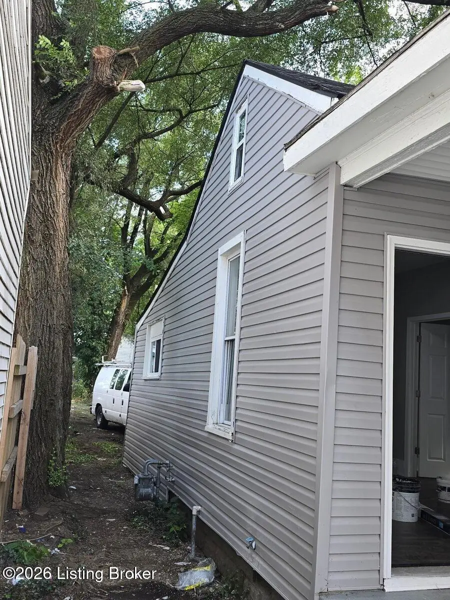 2111 S 7th Street Rd, Louisville, KY 40208 - #2