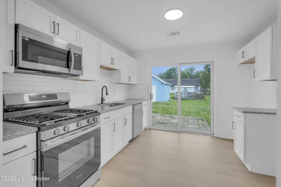 7108 Nathan Hale Way, Louisville, KY 40272 - #2