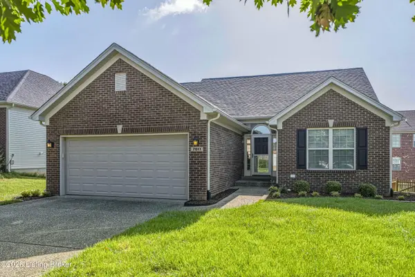 7011 Hollow Oaks Dr, Louisville, KY 40291