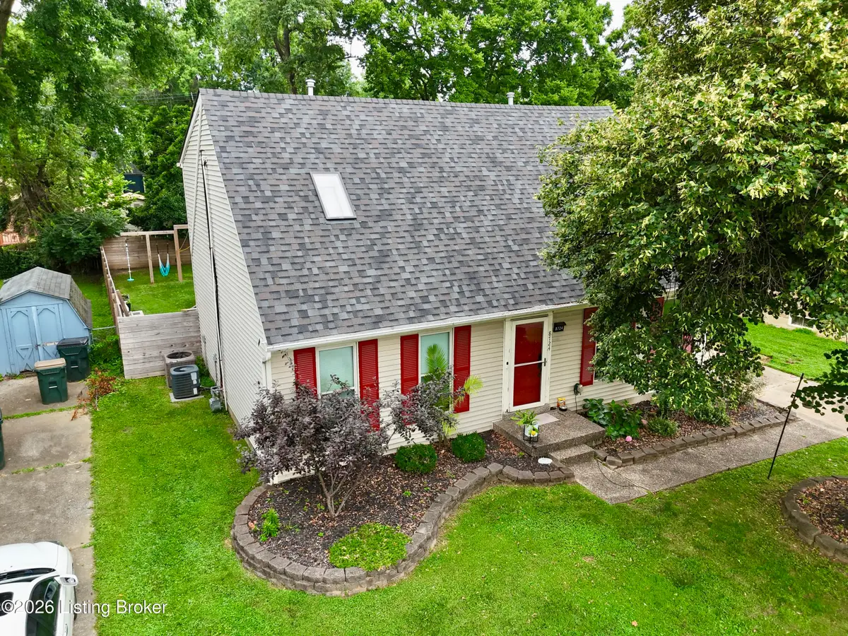 8724 Loch Lea Ln, Louisville, KY 40299 - #1