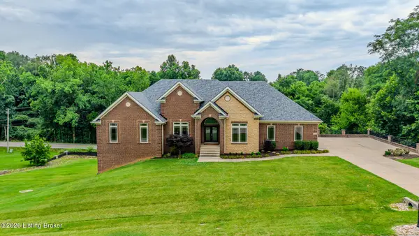12311 Ridgeview Dr, Goshen, KY 40026