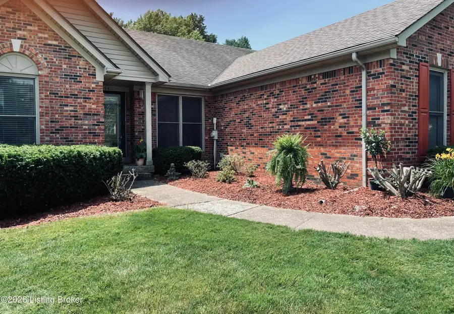 9411 Stonelanding Pl, Louisville, KY 40272 - #2