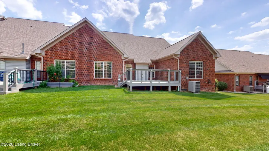 504 Autumn Grove Cir, New Albany, IN 47150 - #2