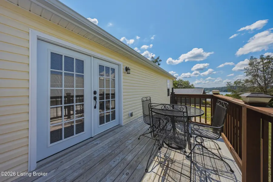 827 Lakeview Cir, Clarkson, KY 42726 - #3