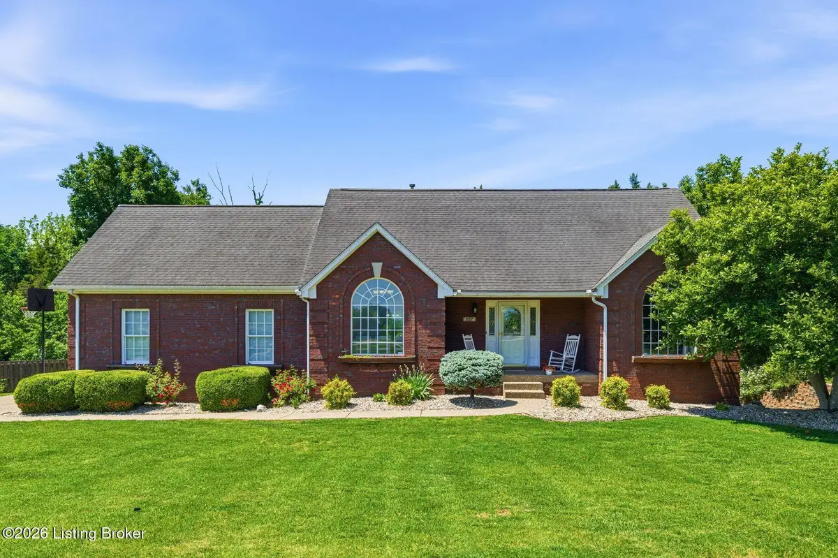287 Cedar Place Dr, Shepherdsville, KY 40165 - #1