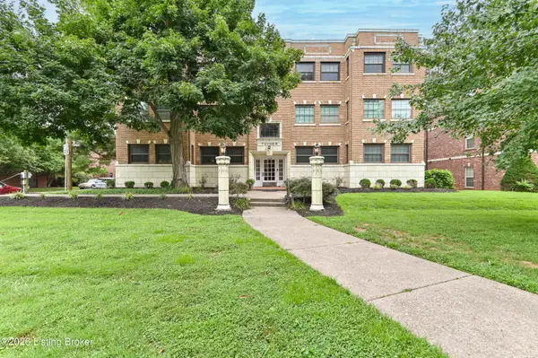 2082 Douglass Blvd #APT 18, Louisville, KY 40205