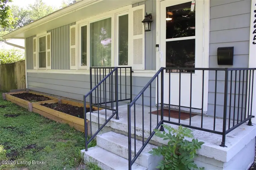 3225 Stratford Ave, Louisville, KY 40218 - #3
