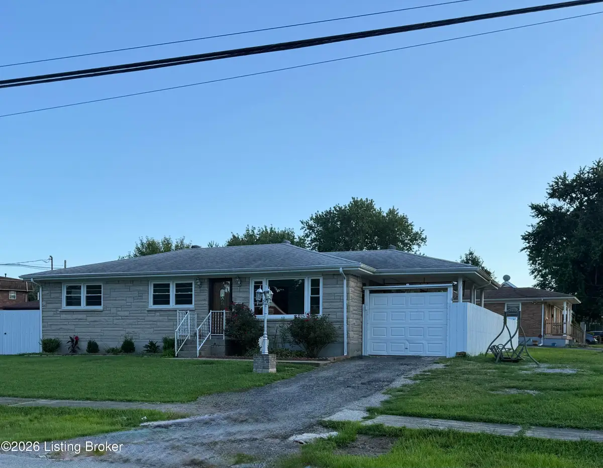 5400 Monaco Dr, Louisville, KY 40219 - #1