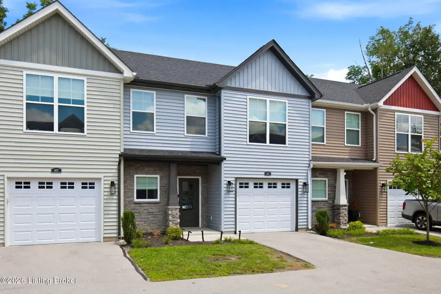 405 Railway Dr, Lyndon, KY 40222 - #3