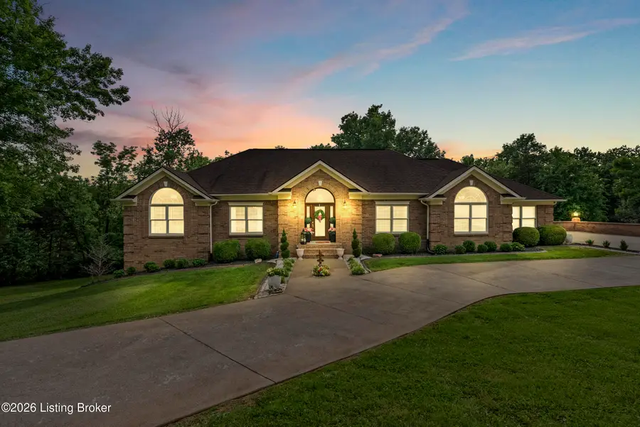 311 Creekwood Dr, Bardstown, KY 40004 - #2