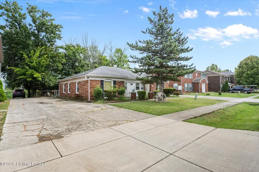 7501 Garrison Rd, Louisville, KY 40214 - #3