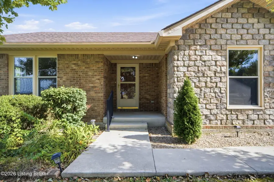 3751 Meadowbrook Ln, Bardstown, KY 40004 - #3