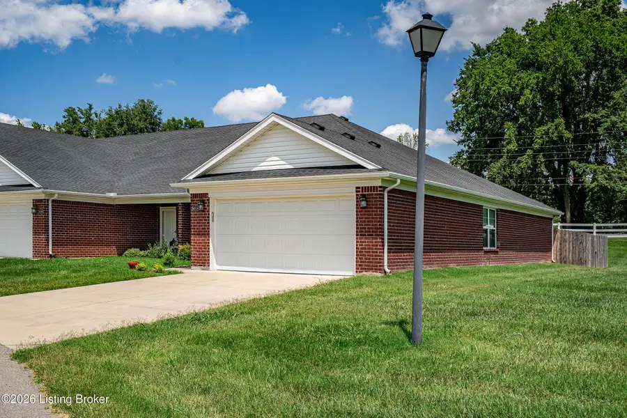 6713 Eagle Wood Dr, Louisville, KY 40272 - #3