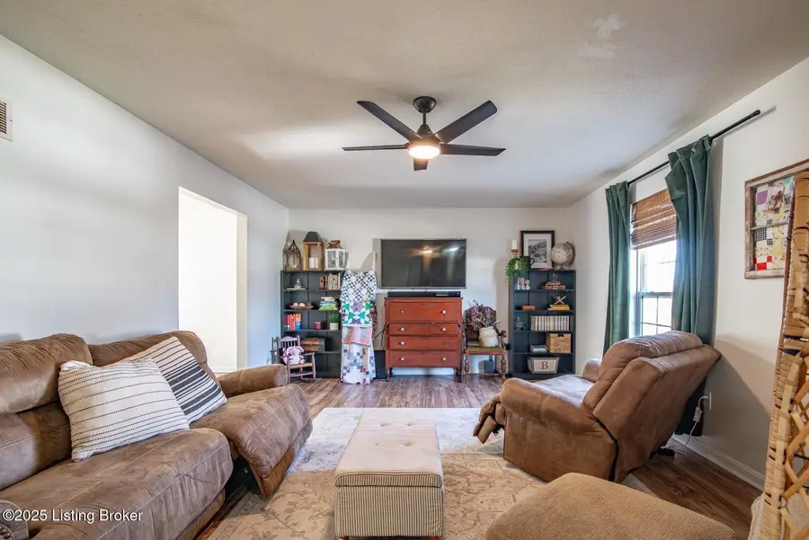 1226 Eastern St, Elizabethtown, KY 42701 - #3