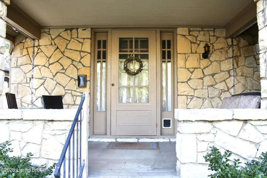 103 Oxford Pl, Louisville, KY 40207 - #2