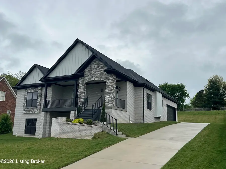 6619 Heritage Hills Dr, Crestwood, KY 40014 - #2