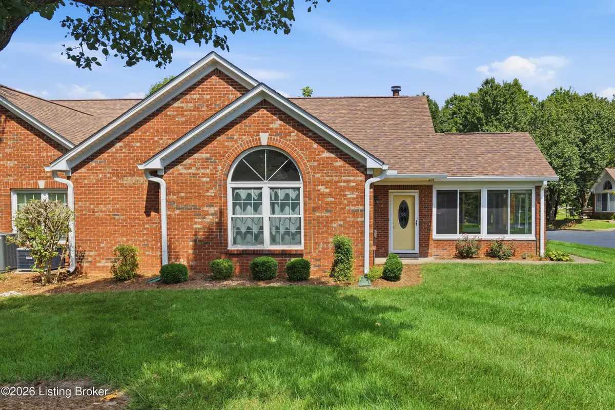 8019 Saint Andrews Village Dr, Louisville, KY 40241 - #1