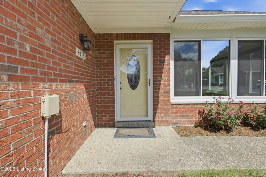 8019 Saint Andrews Village Dr, Louisville, KY 40241 - #3