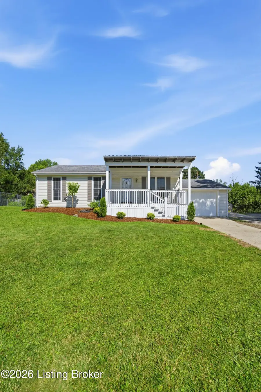 1608 Rhode Ct, La Grange, KY 40031 - #2