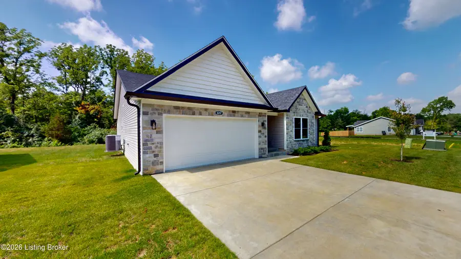 8207 Roseborough Rd, Louisville, KY 40228 - #3