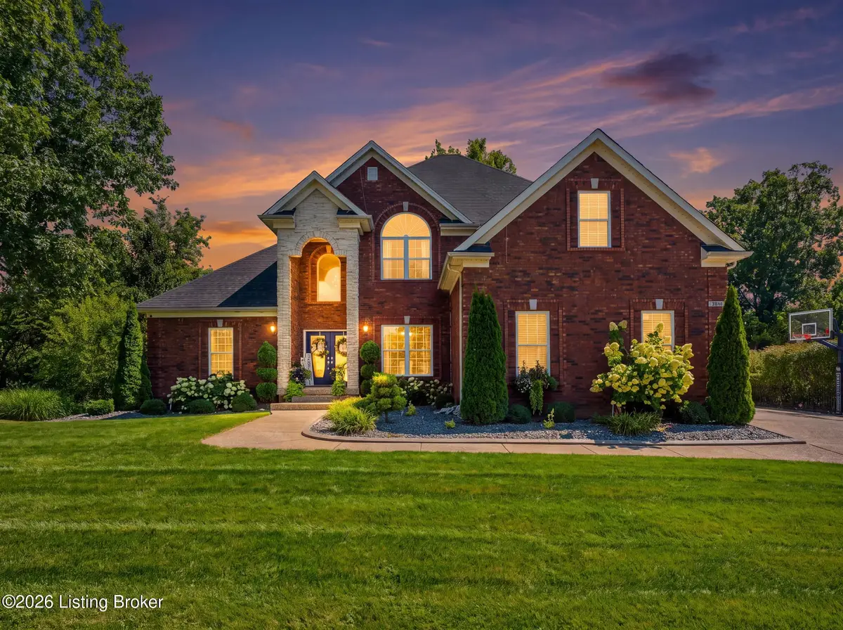 111 Chestnut Glen Dr, Louisville, KY 40245 - #1