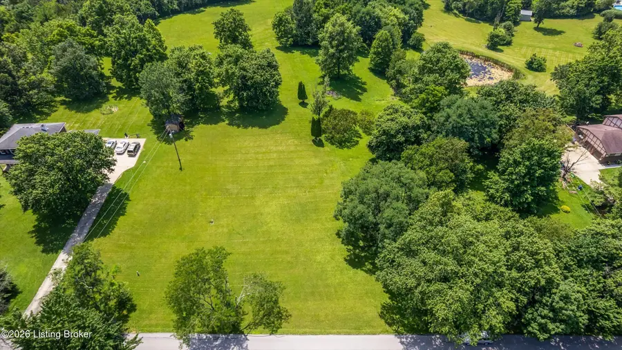 3820 Carriage Hill Dr, Crestwood, KY 40014 - #3