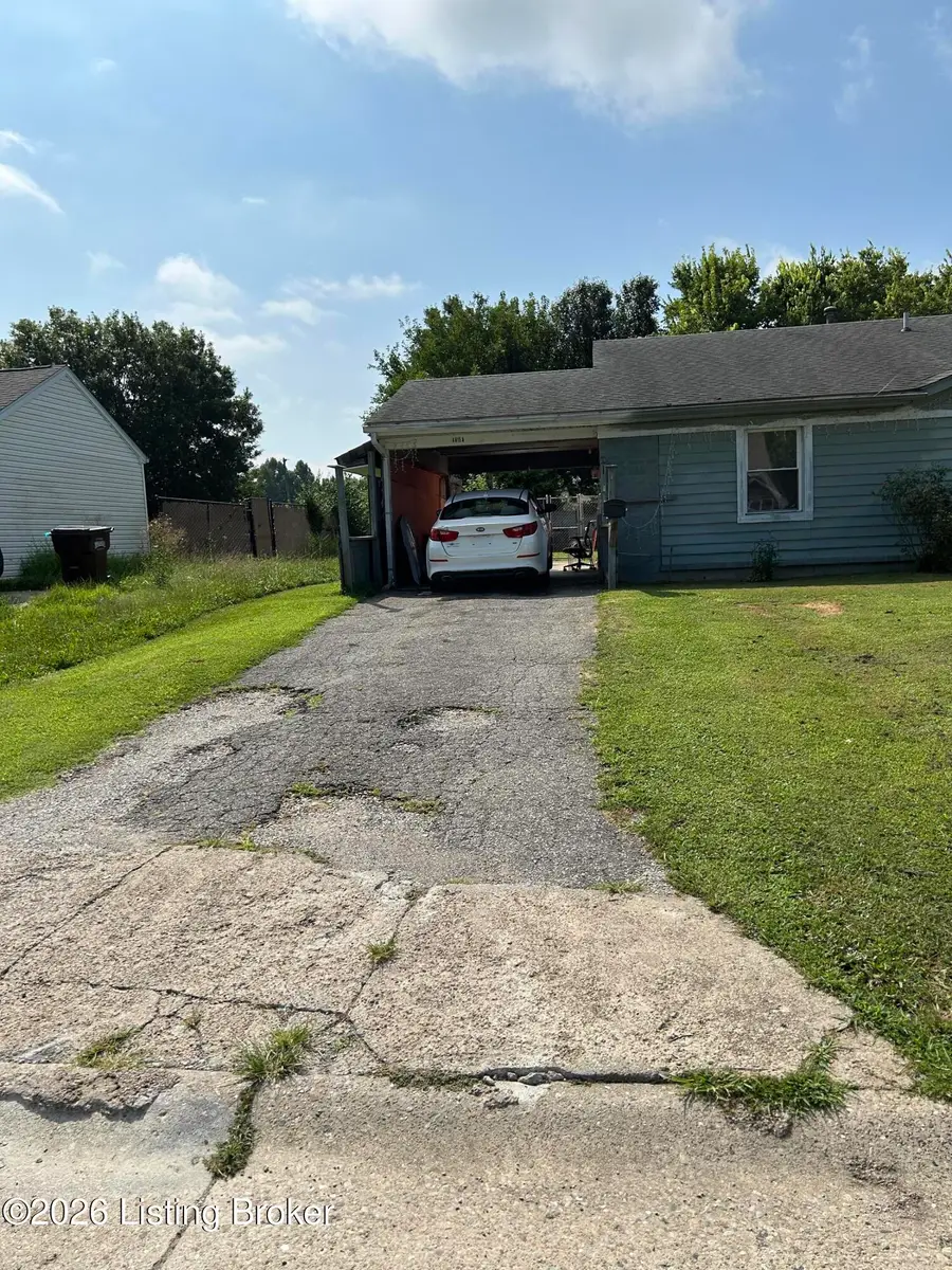 4615 Beechbrook Rd #A & B, Louisville, KY 40218 - #2