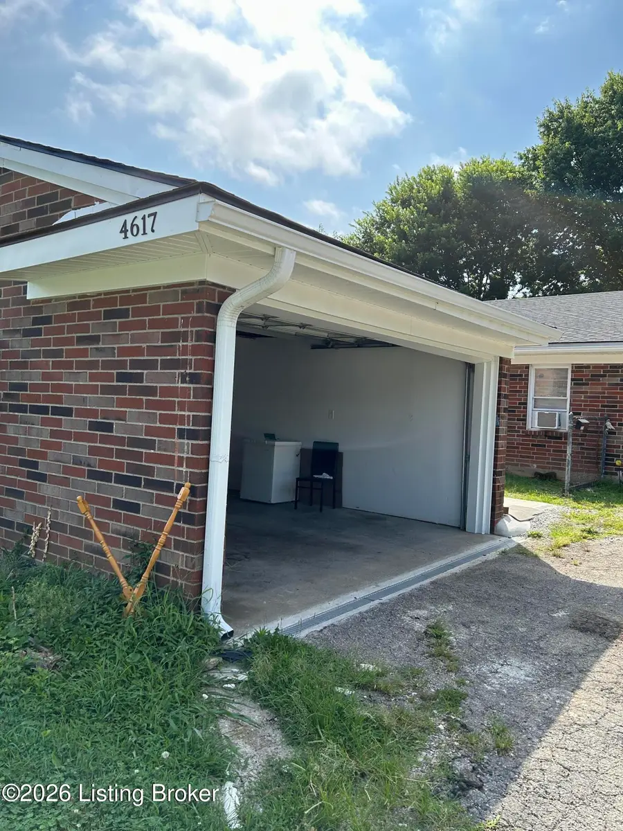 4617 Beechbrook Rd #A & B, Louisville, KY 40218 - #3