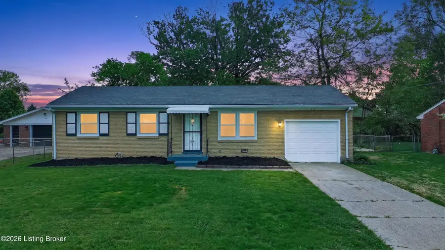 11214 Deering Rd, Louisville, KY 40272 - #2