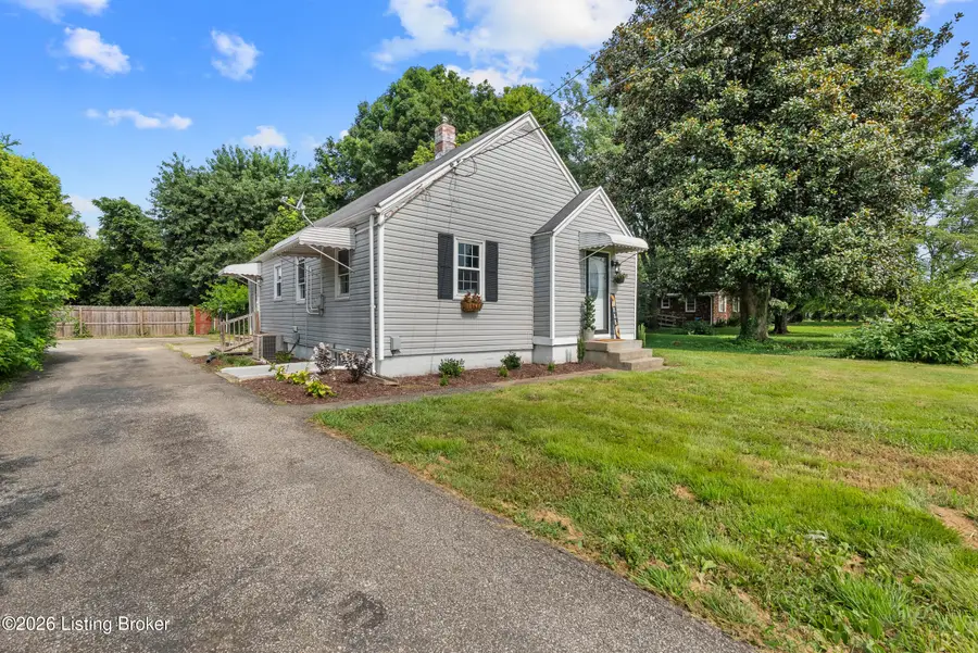 10324 Deering Rd, Louisville, KY 40272 - #3