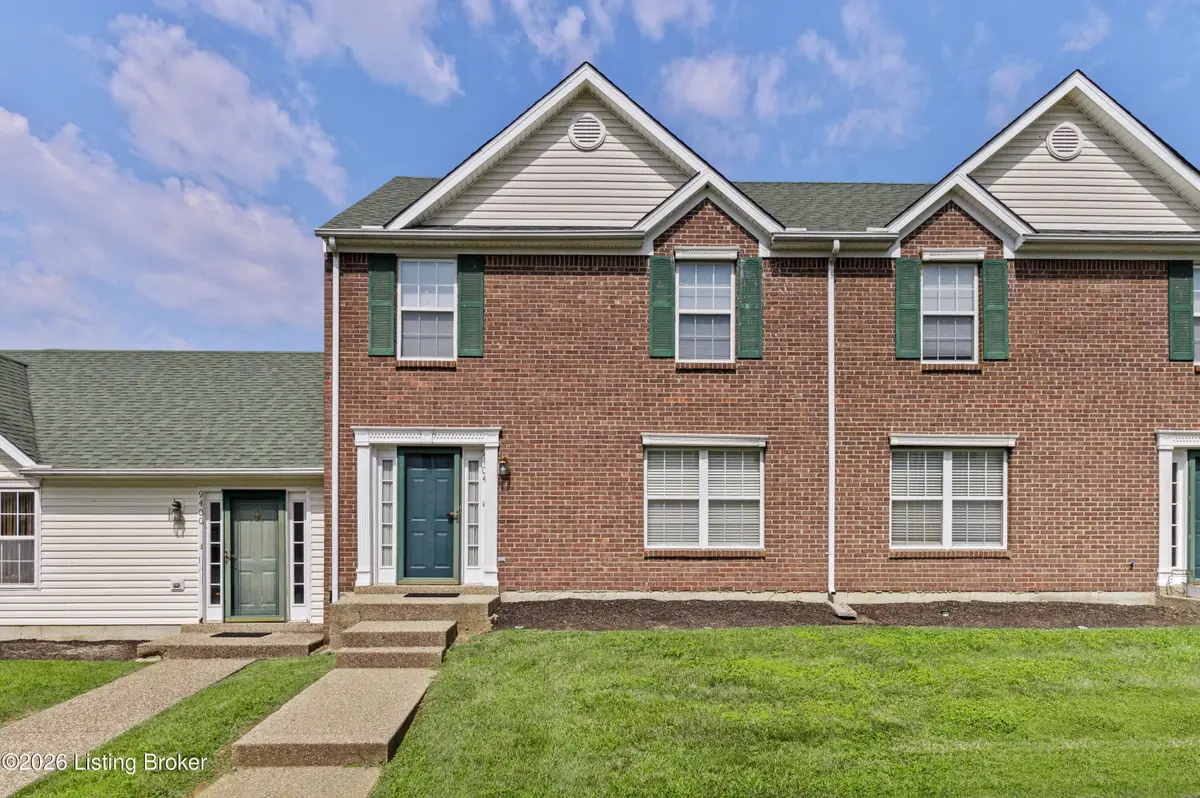 9404 Bayberry Green Ln, Louisville, KY 40291 - #1
