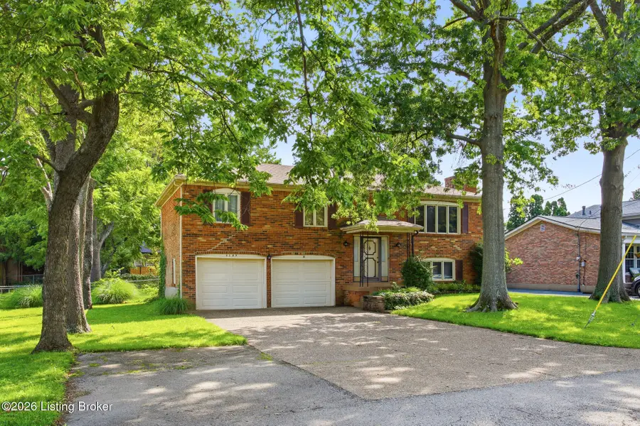 2109 Bridlewood Dr, Jeffersontown, KY 40299 - #2