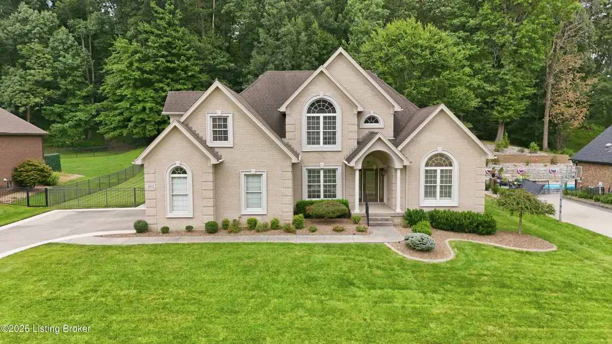 9713 Secretariat Dr, Louisville, KY 40214 - #1
