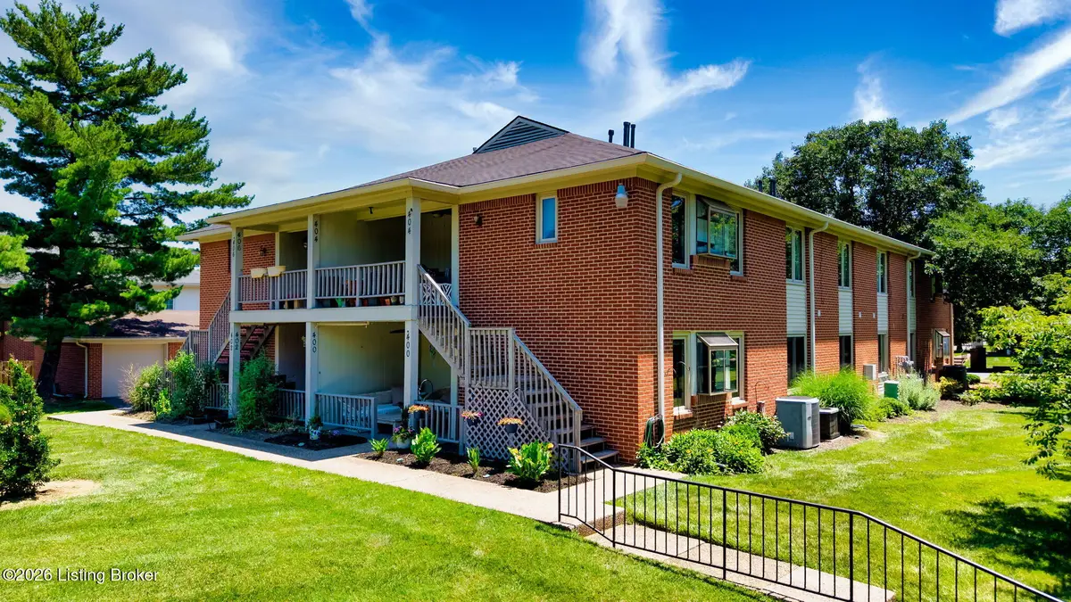 400 Rosewood Ct, Louisville, KY 40223 - #1