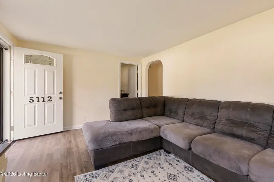 5112 Feys Ct, Louisville, KY 40216 - #3