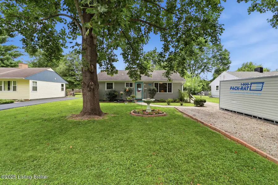 229 Flamingo Dr, Louisville, KY 40218 - #2