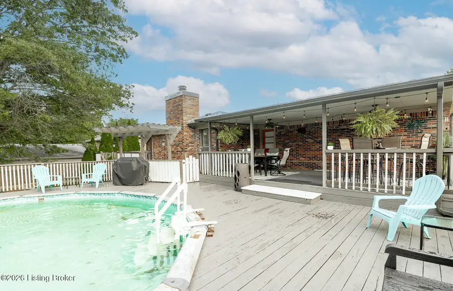 3604 Burkland Blvd, Shepherdsville, KY 40165 - #2