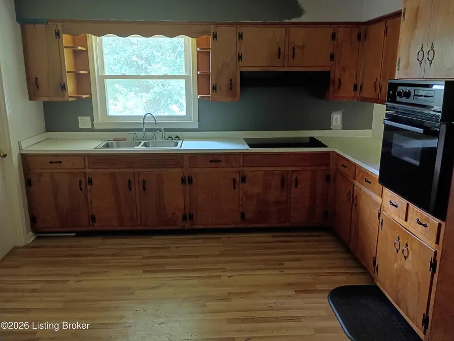 845 Bleemel Ln, Mount Washington, KY 40047 - #2