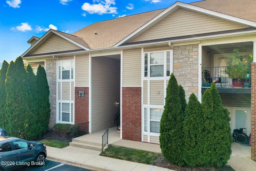 10202 Deer Vista Dr #201, Louisville, KY 40291 - #3