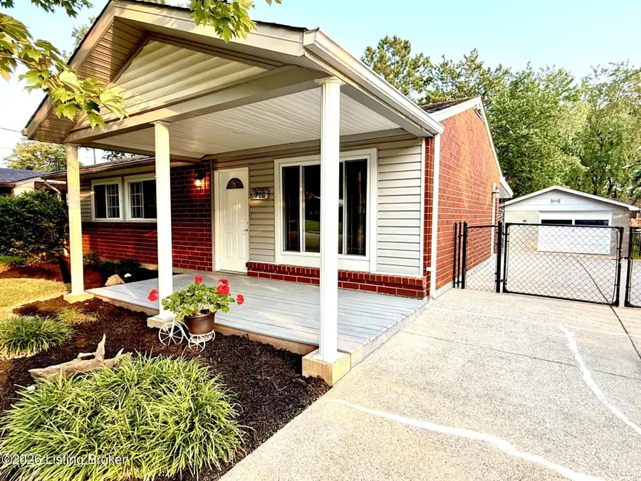 716 Glengarry Dr, Pond Creek, KY 40118 - #3