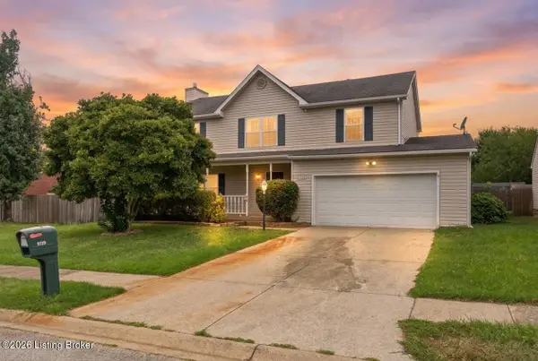 9720 Springwater Ct, Louisville, KY 40229