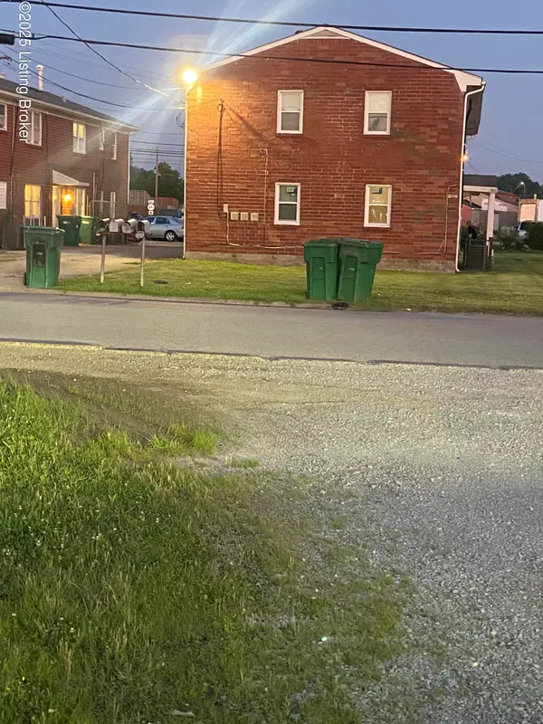 910 Sinclair St, Louisville, KY 40118