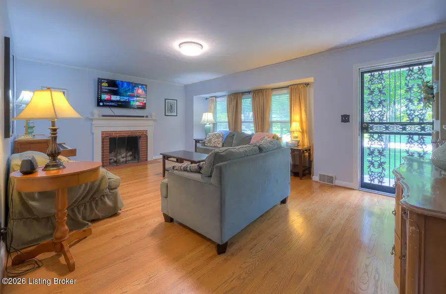 4301 Mt Vernon Rd, Louisville, KY 40220 - #3