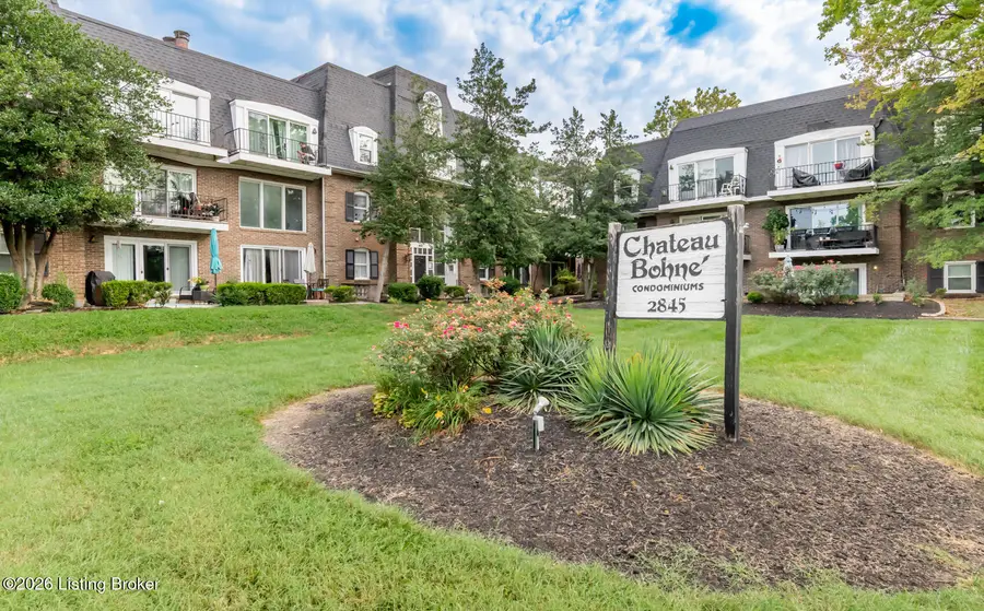 2845 Hikes Ln #102, Louisville, KY 40218 - #2