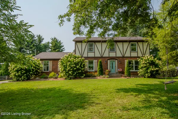 8508 Maple Ave, Pewee Valley, KY 40056